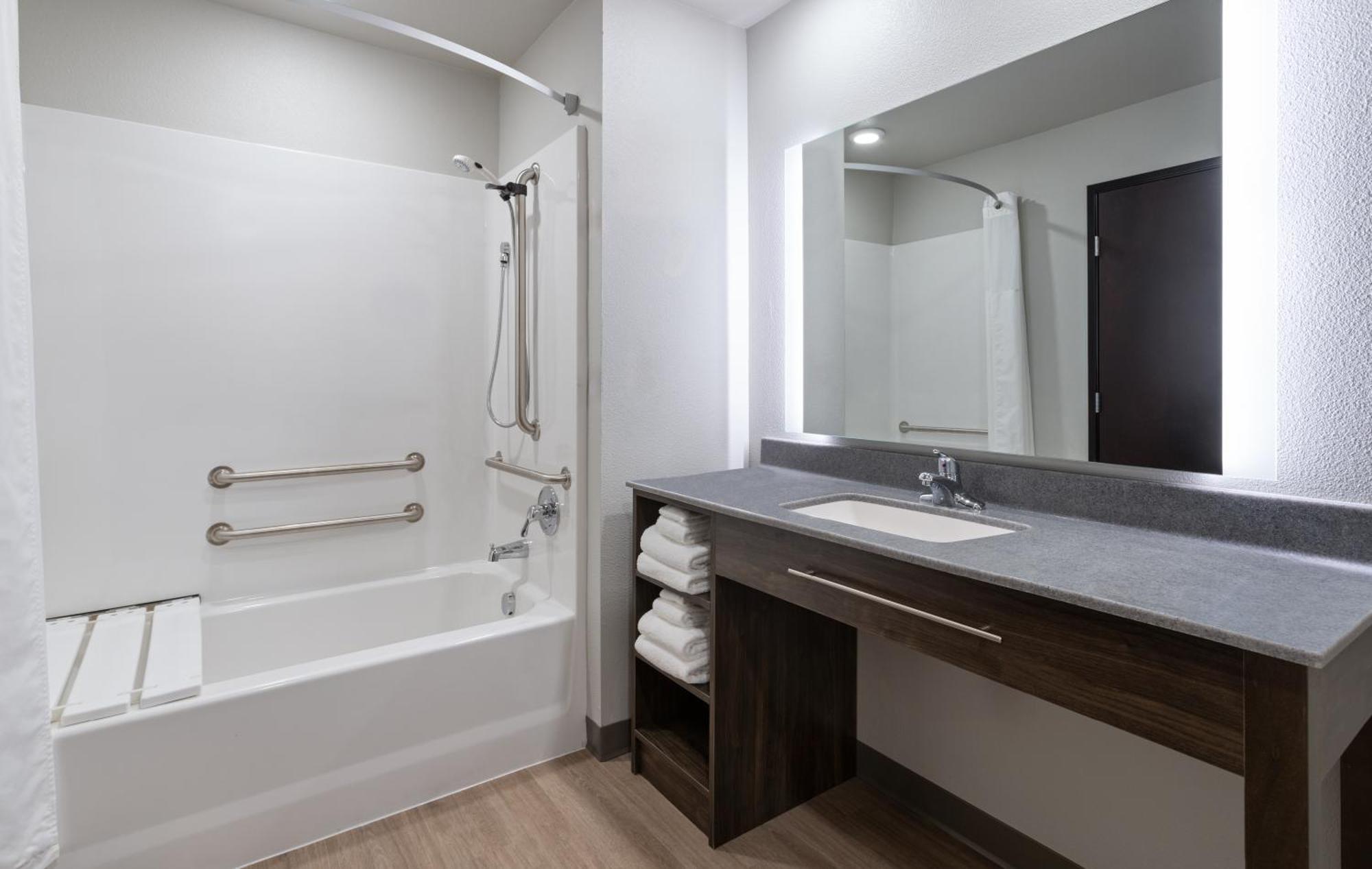 My Place Hotel-Huntersville, Nc Bagian luar foto